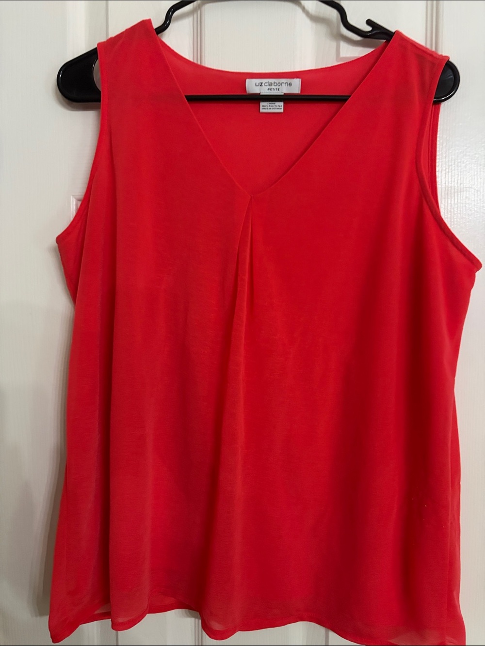 Liz Claiborne Red Sleeveless V-Neck Women's Top
